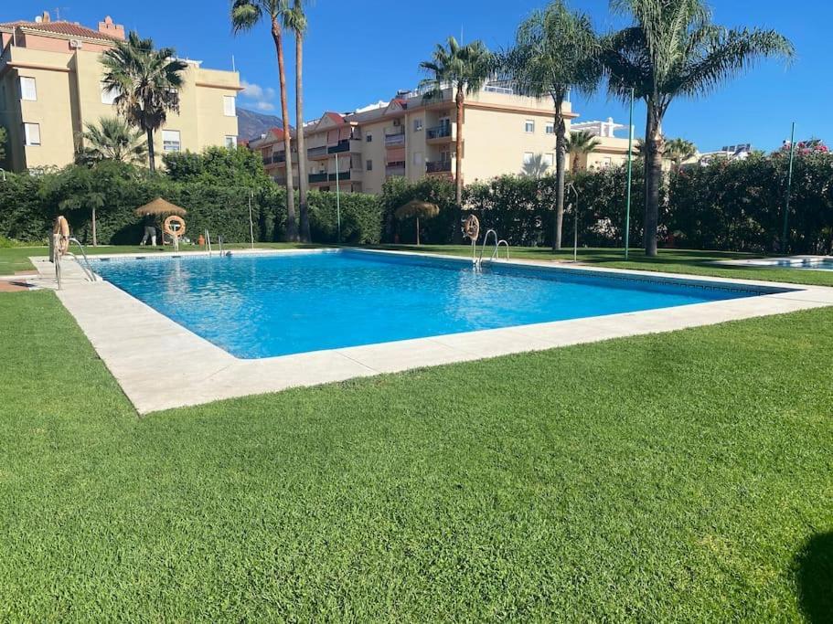 Central Estepona 3 Bed Apt With Pool And Parking Buitenkant foto