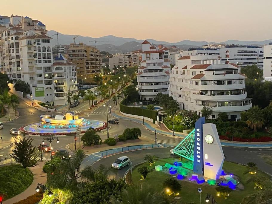 Central Estepona 3 Bed Apt With Pool And Parking Buitenkant foto