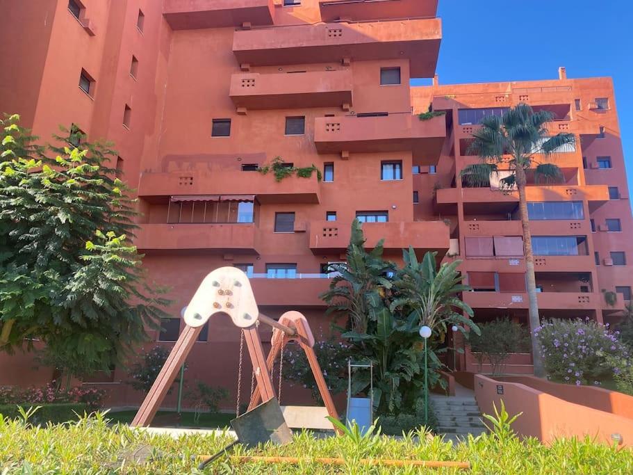 Central Estepona 3 Bed Apt With Pool And Parking Buitenkant foto