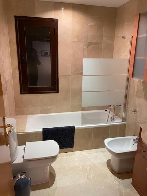 Central Estepona 3 Bed Apt With Pool And Parking Buitenkant foto