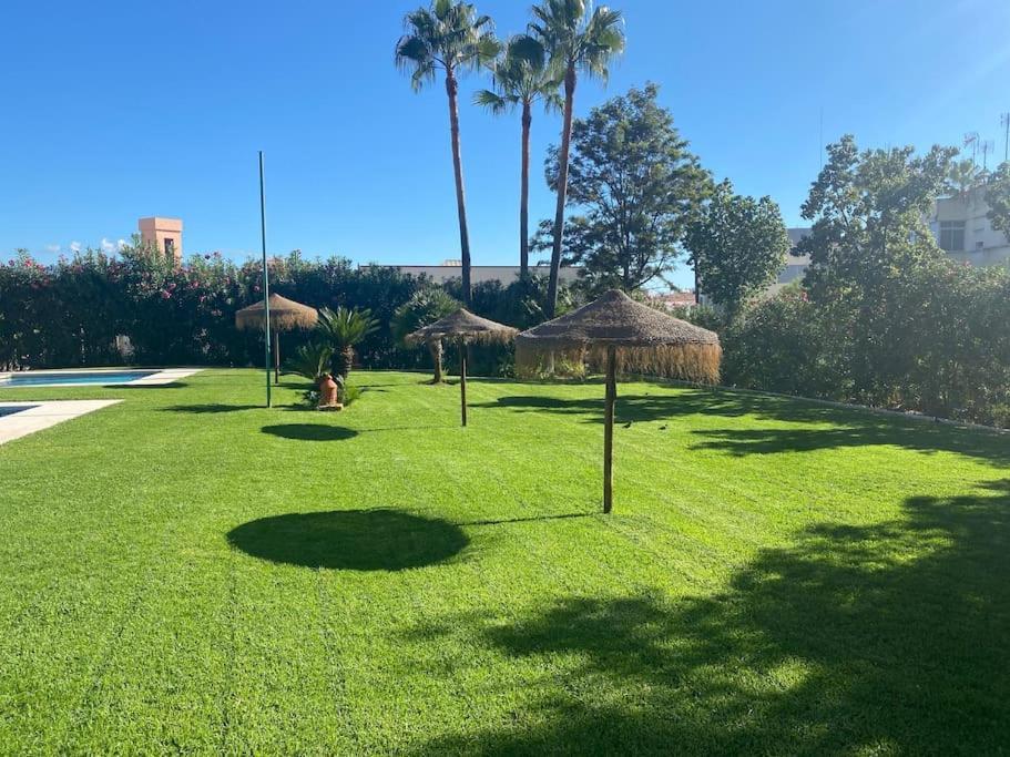Central Estepona 3 Bed Apt With Pool And Parking Buitenkant foto