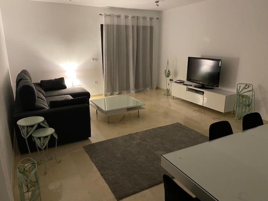 Central Estepona 3 Bed Apt With Pool And Parking Buitenkant foto
